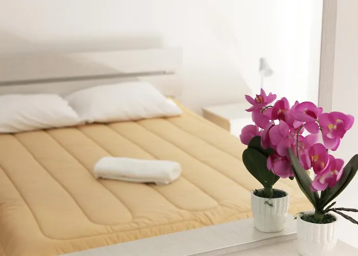 تيفاني سيتي * لارنكا