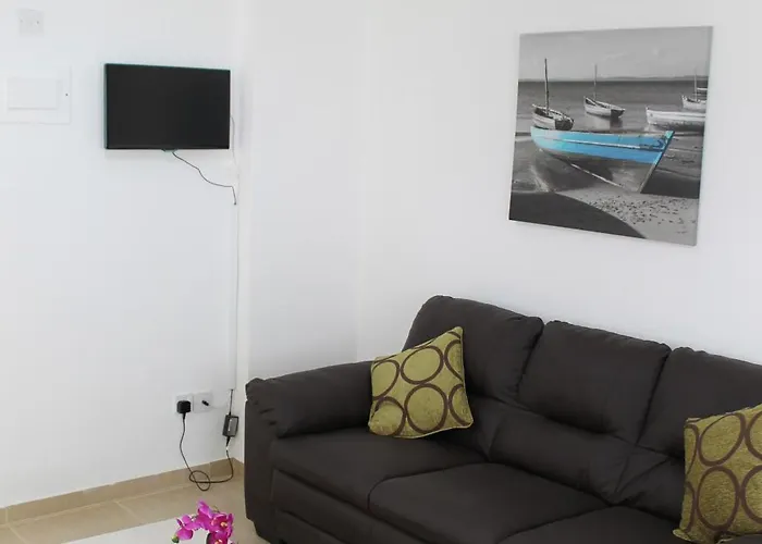 Tiffany Ларнака